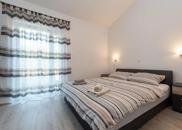 Buskulic Anamarija 3 By Interhome * Vir