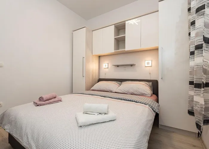 Appartement Buskulic Anamarija 3 By Interhome Vir